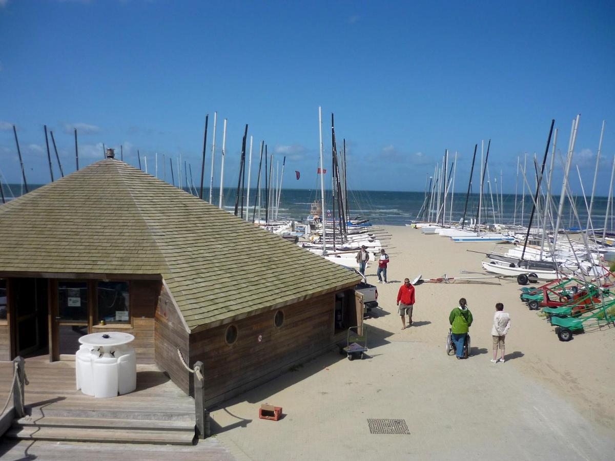 Oostduinkerke Appartement Buitenkant foto