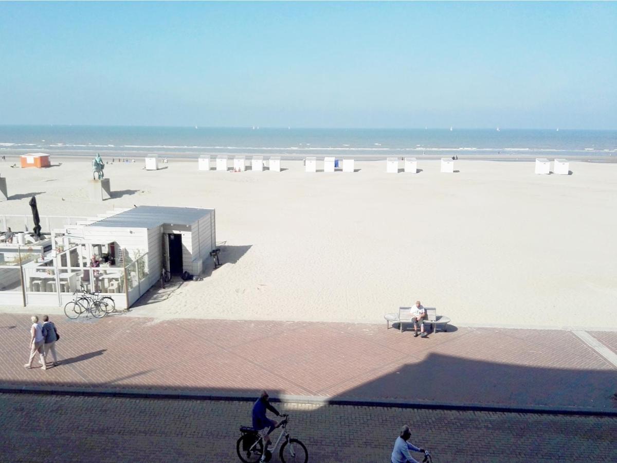 Oostduinkerke Appartement Buitenkant foto